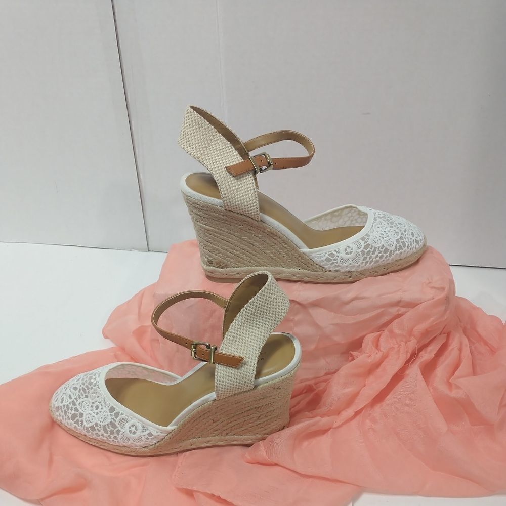 G.H. Bass & Co. Karen wedge sandals SZ 9.5M - Picture 3 of 11